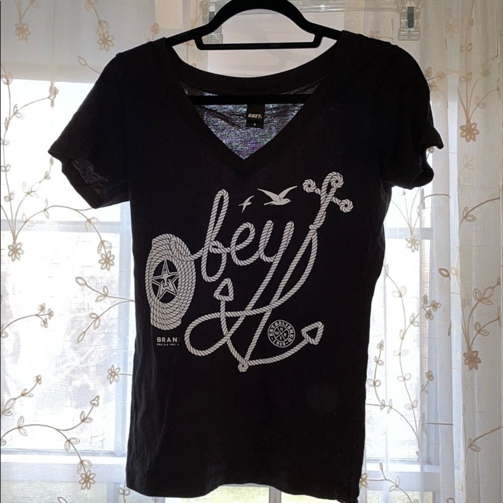OBEY Black V-Neck Tshirt